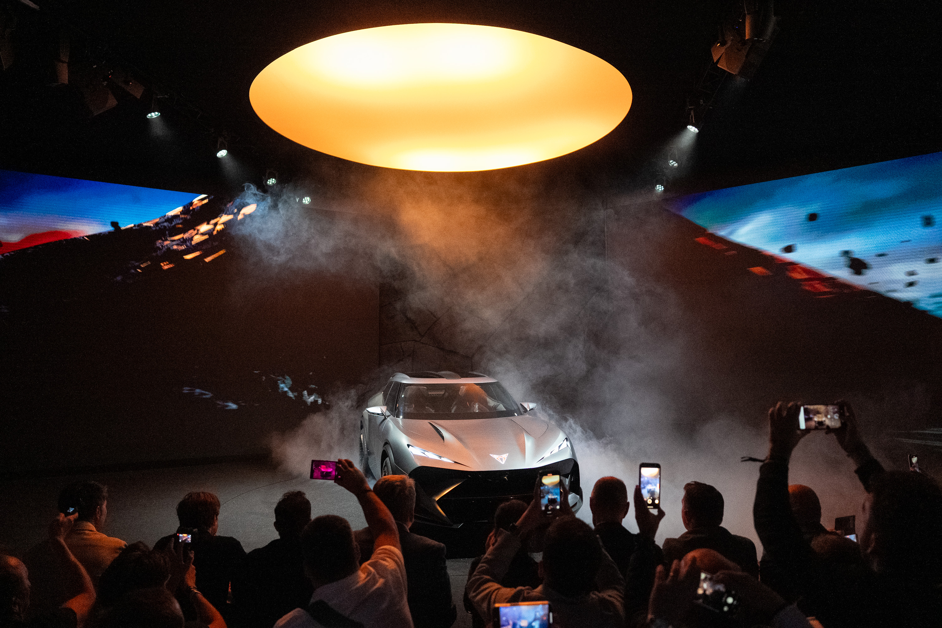 Dicom_Events i CUPRA envaeixen Munic amb una gran onada de coure | Barcelona Creativity & Design Foundation