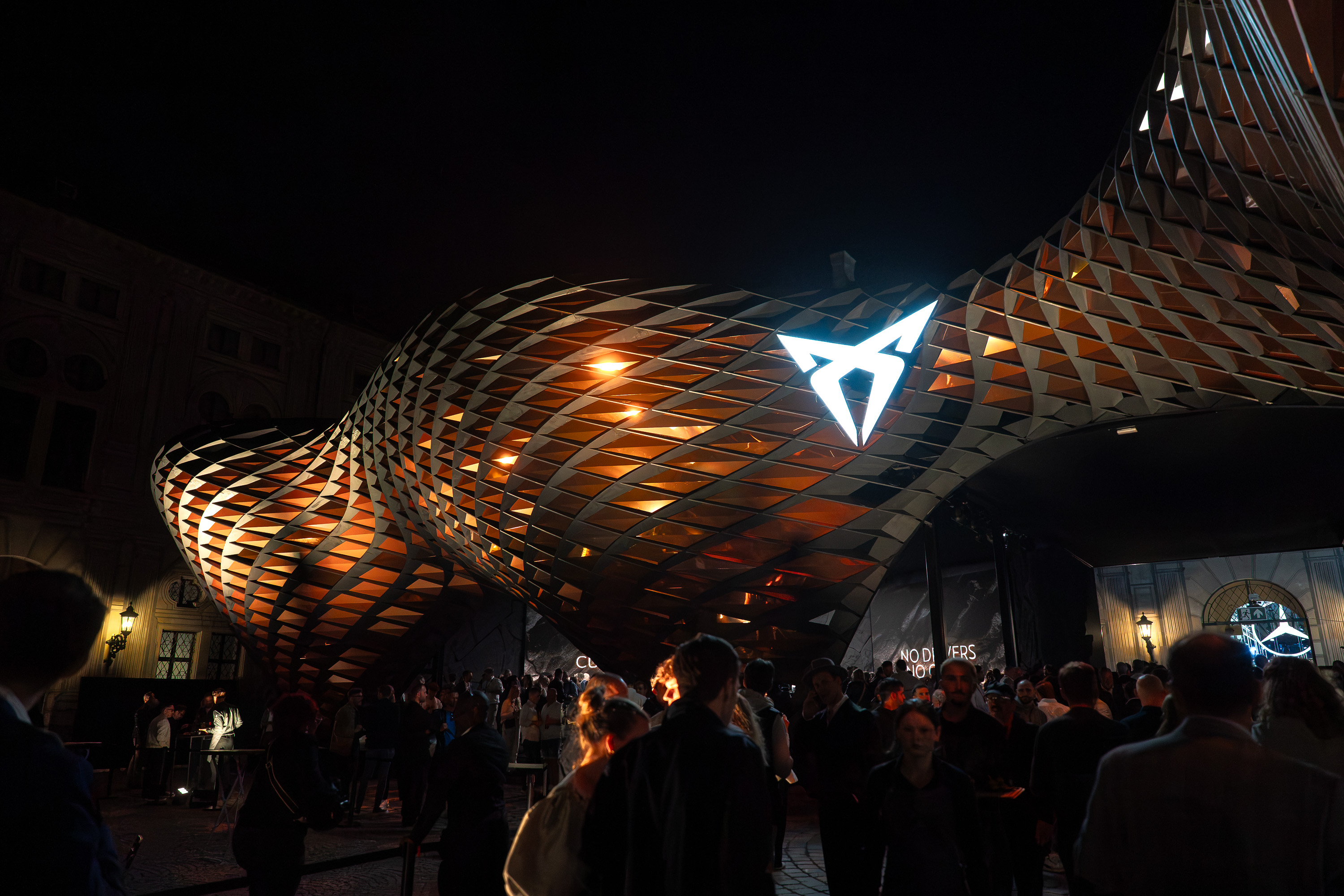 Dicom_Events i CUPRA envaeixen Munic amb una gran onada de coure | Barcelona Creativity & Design Foundation