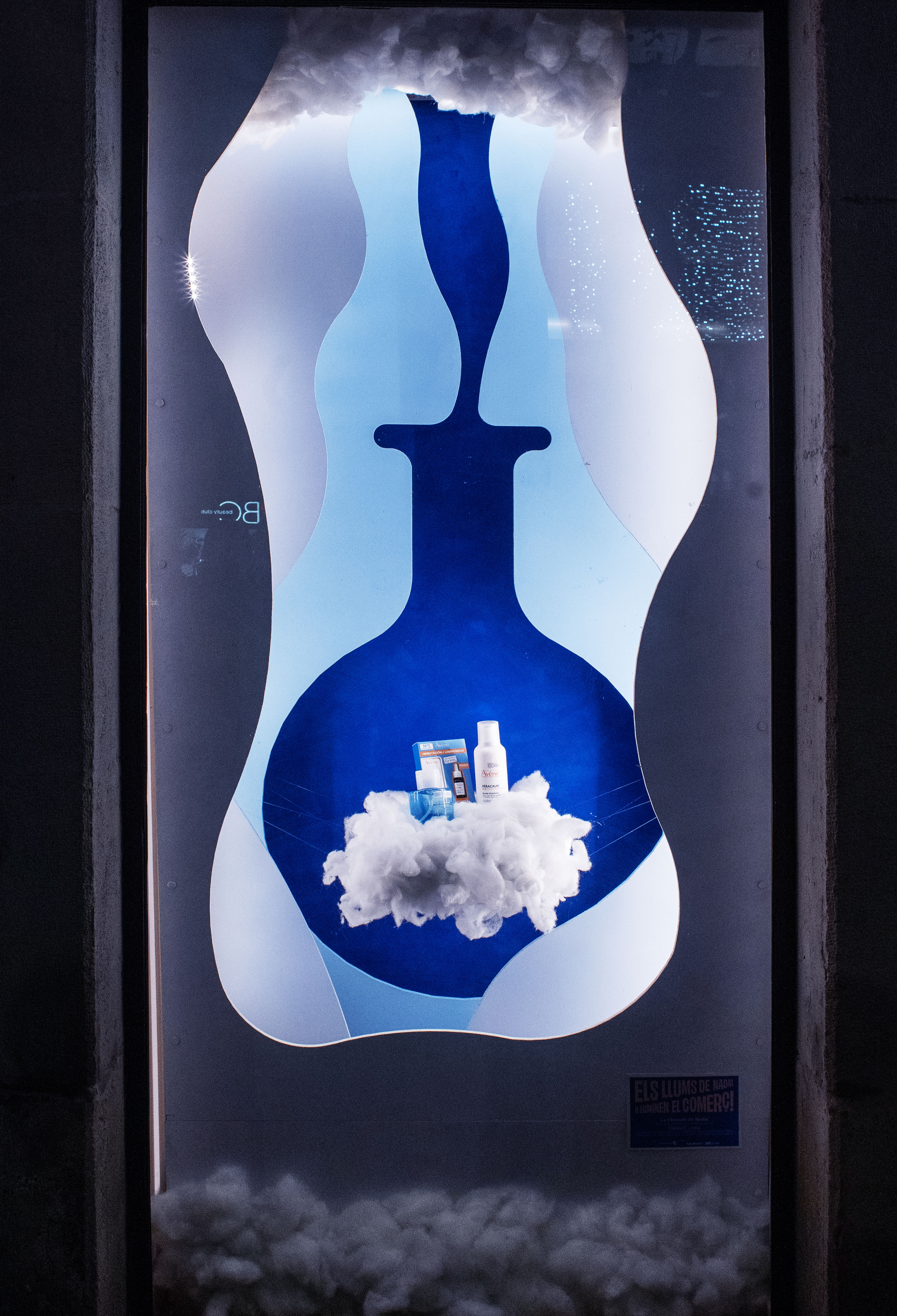 La farmacia P. Balañá Vives y Fil i Fet, escaparates ganadores de “Las luces de Navidad iluminan el comercio” en Sant Antoni y el Poble-sec 12 La farmacia P. Balañá Vives y Fil i Fet, escaparates ganadores de “Las luces de Navidad iluminan el comercio” en Sant Antoni y el Poble-sec | Barcelona Creativity & Design Foundation